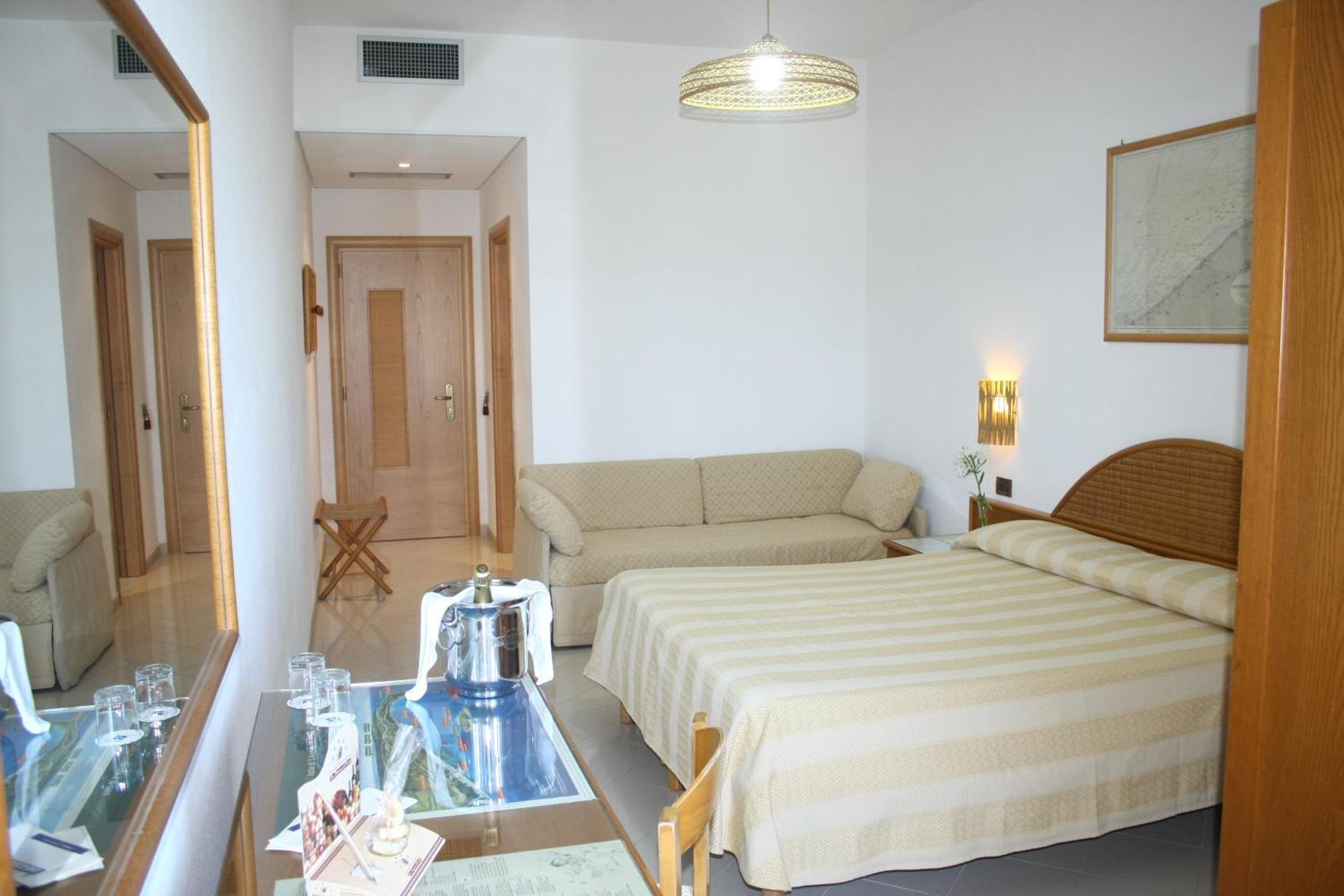 Ecoresort Le Sirene - Caroli Hotels Галлиполи Номер фото